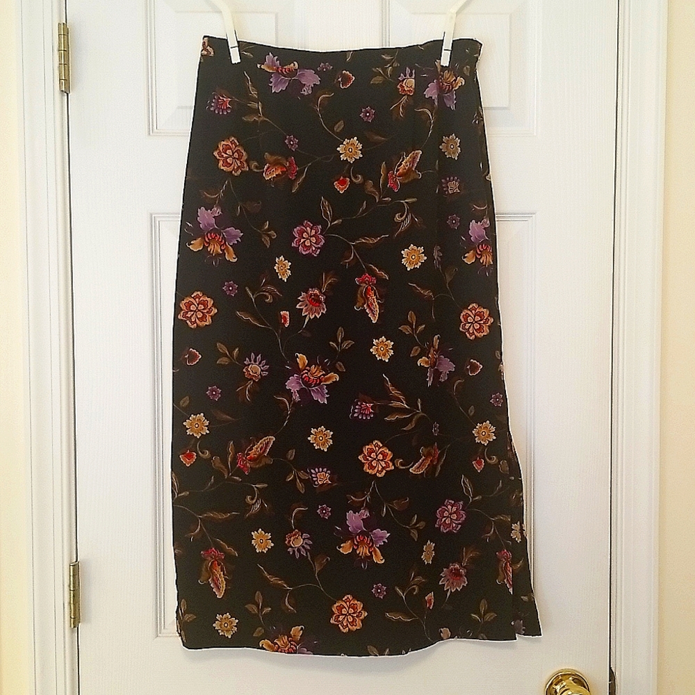 Briggs Floral Petite Skirt - Size Large